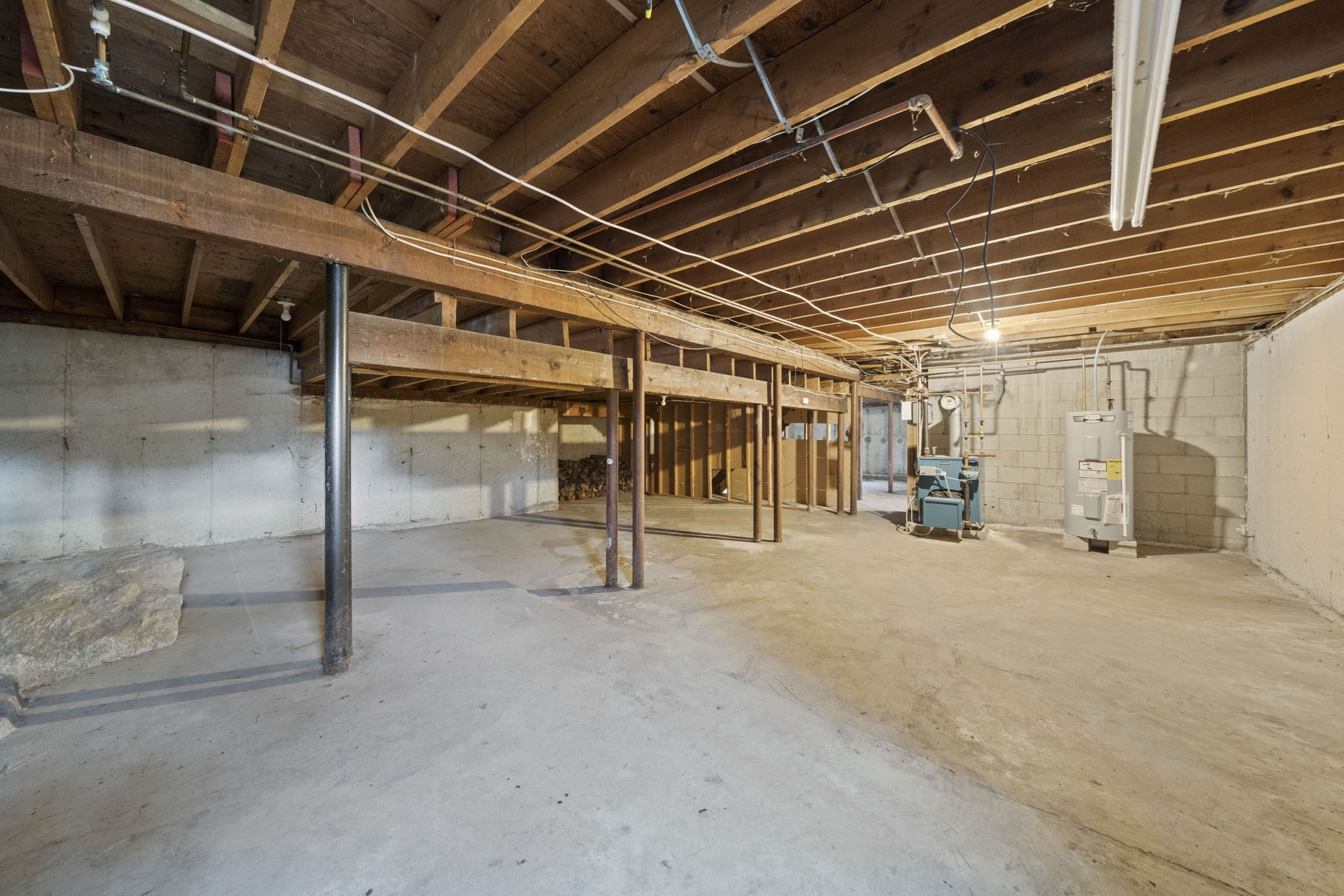 Braintree, Massachusetts, 02184, United States, 3 Bedrooms Bedrooms, ,2 BathroomsBathrooms,Residential,For Sale,2005406