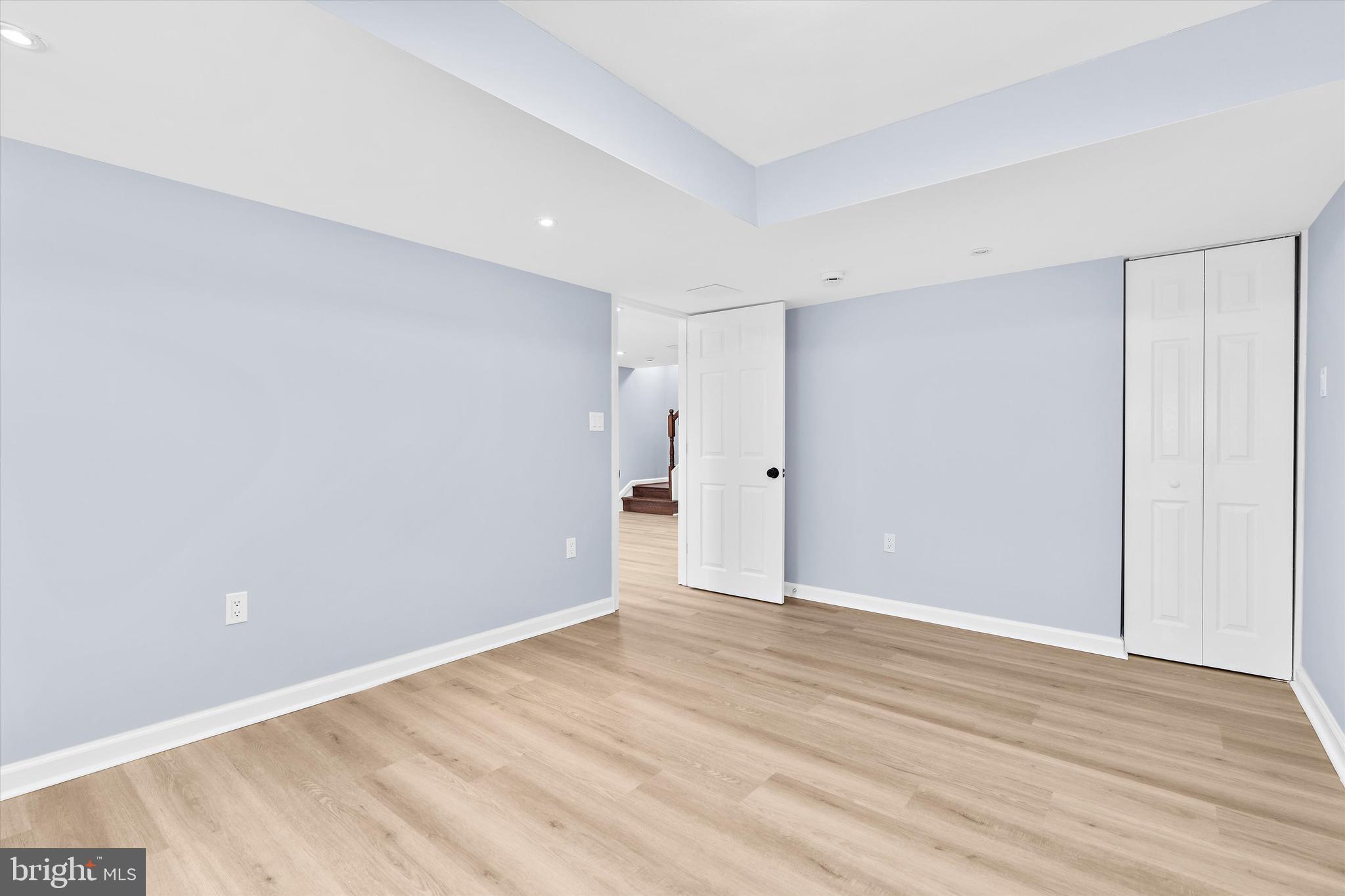 Rockville, Maryland, 20850, United States, 5 Bedrooms Bedrooms, ,5 BathroomsBathrooms,Residential,For Sale,1978251