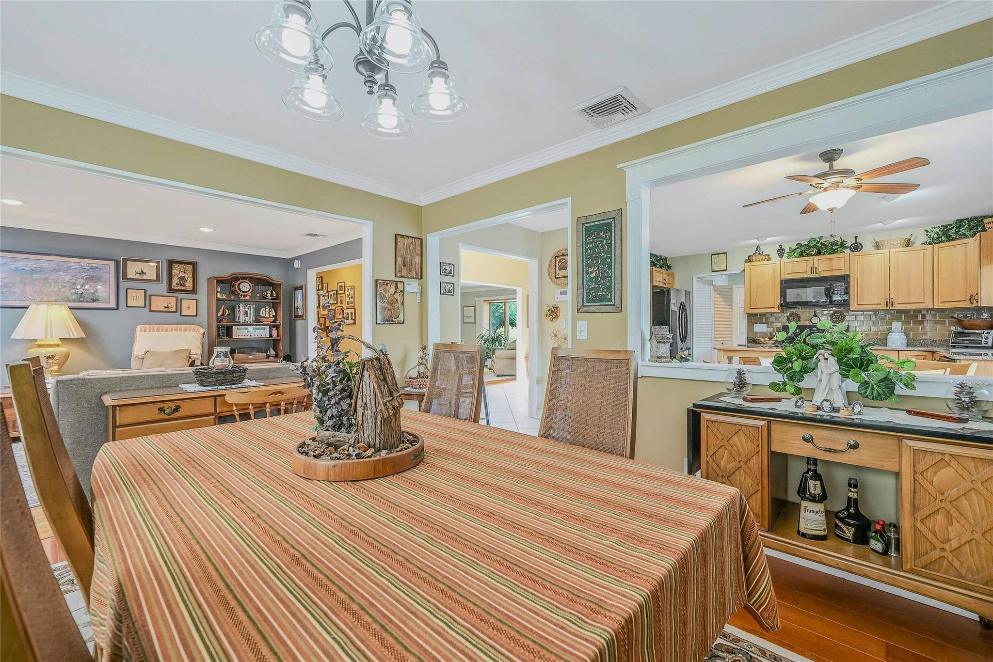 Sayville, New York, 11782, United States, 3 Bedrooms Bedrooms, ,2 BathroomsBathrooms,Residential,For Sale,1892775