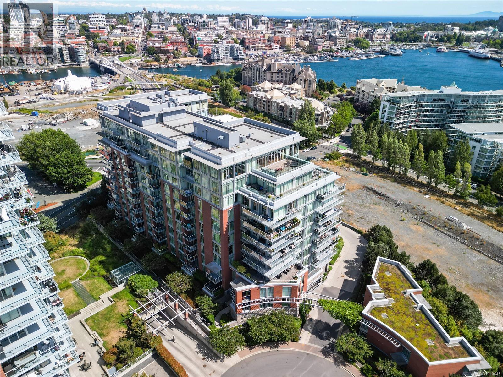 VICTORIA, British Columbia, V9A 0A1, CA, 2 Bedrooms Bedrooms, ,3 BathroomsBathrooms,Residential,For Sale,1949456