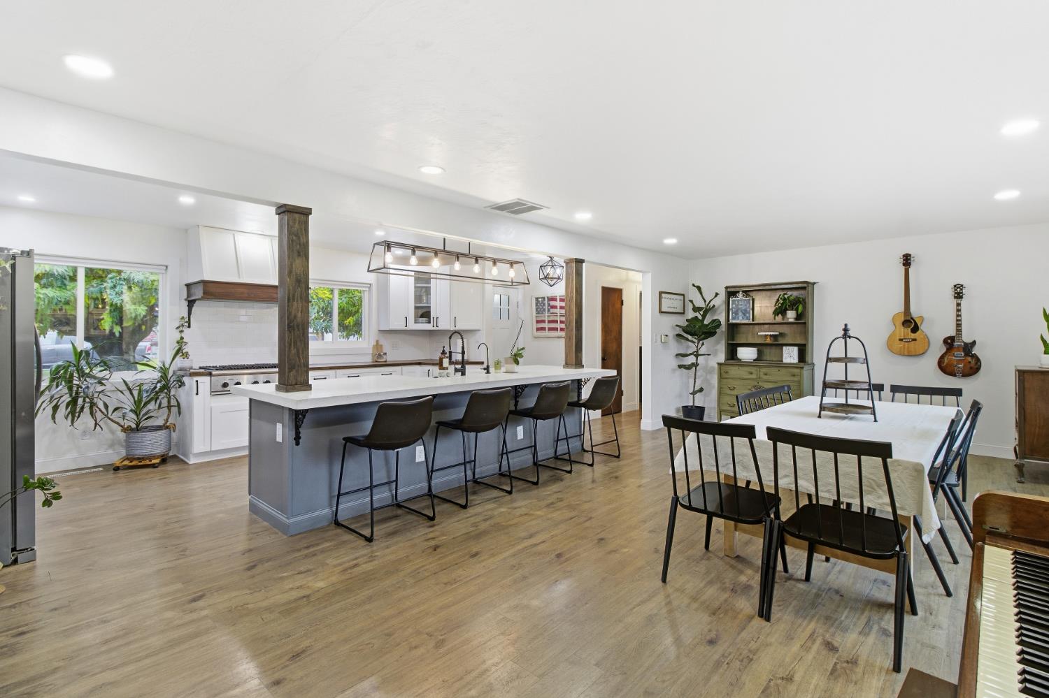 Lodi, California, 95242, United States, 3 Bedrooms Bedrooms, ,3 BathroomsBathrooms,Residential,For Sale,2002974