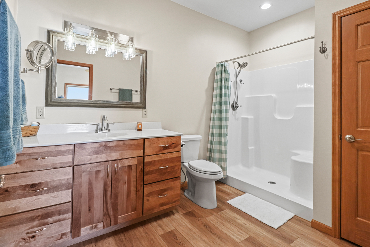 Marenisco, Wisconsin, 49947, United States, 4 Bedrooms Bedrooms, ,4 BathroomsBathrooms,Residential,For Sale,1984446