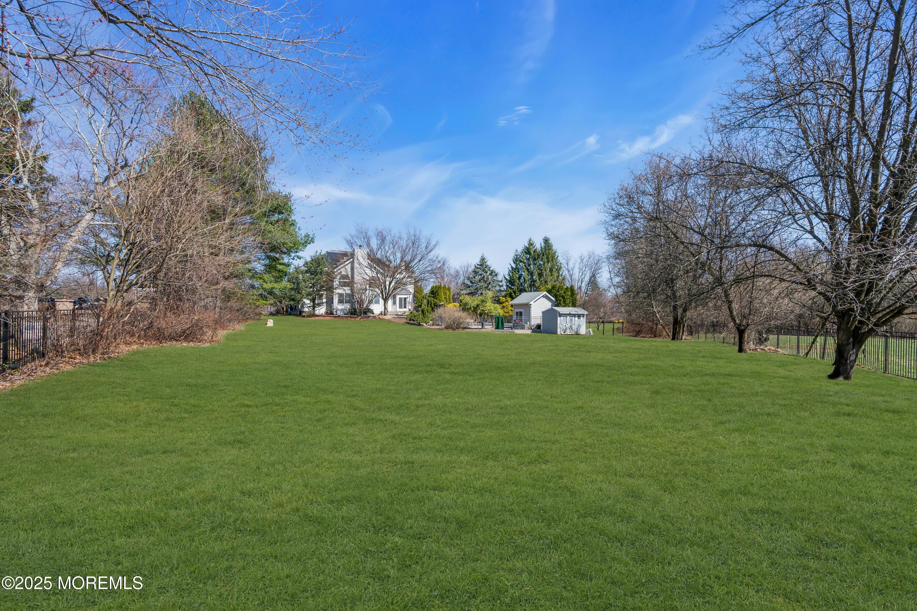 Manalapan, New Jersey, 07726, United States, 6 Bedrooms Bedrooms, ,5 BathroomsBathrooms,Residential,For Sale,1976013