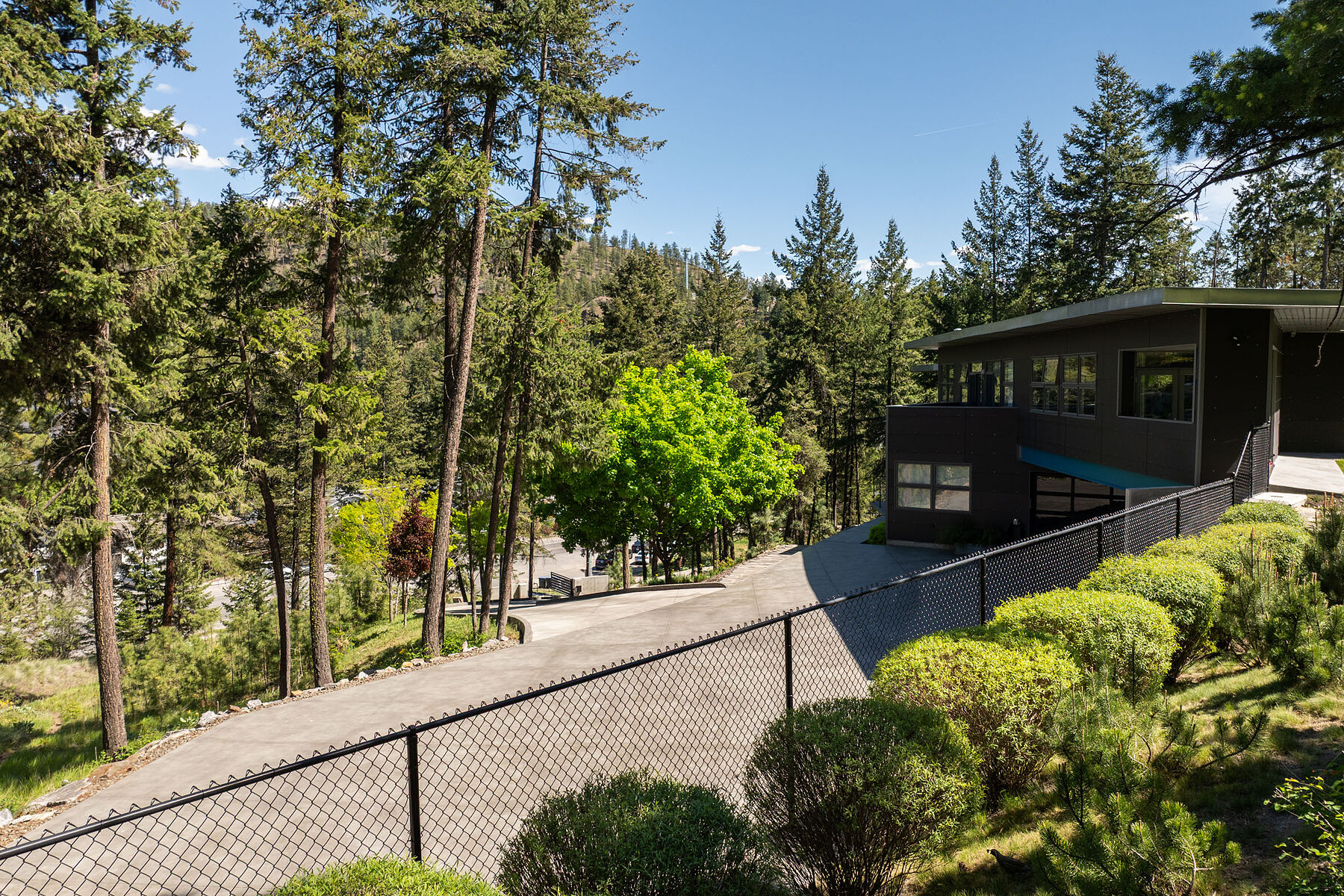  Architectural Glenmore Home - 物件實景