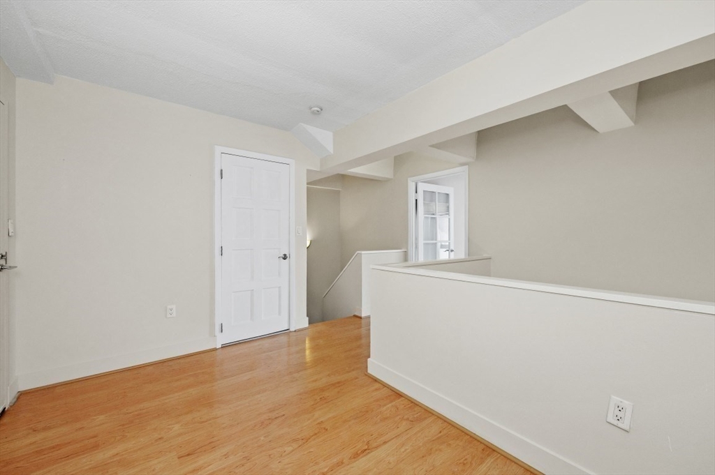 Boston, Massachusetts, 02129, United States, 1 Bedroom Bedrooms, ,2 BathroomsBathrooms,Residential,For Sale,1911386