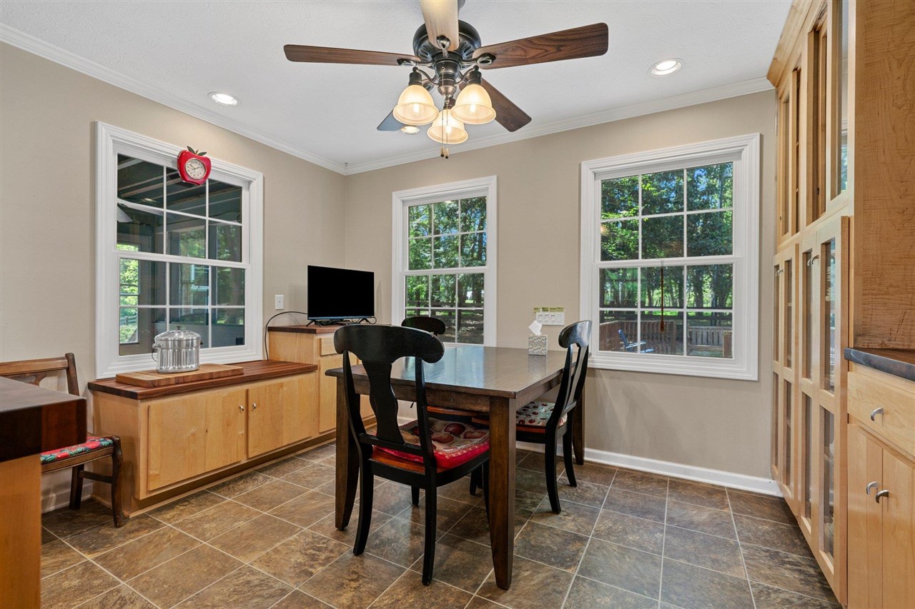 Bowling Green, Kentucky, 42103, United States, 4 Bedrooms Bedrooms, ,5 BathroomsBathrooms,Residential,For Sale,1785083