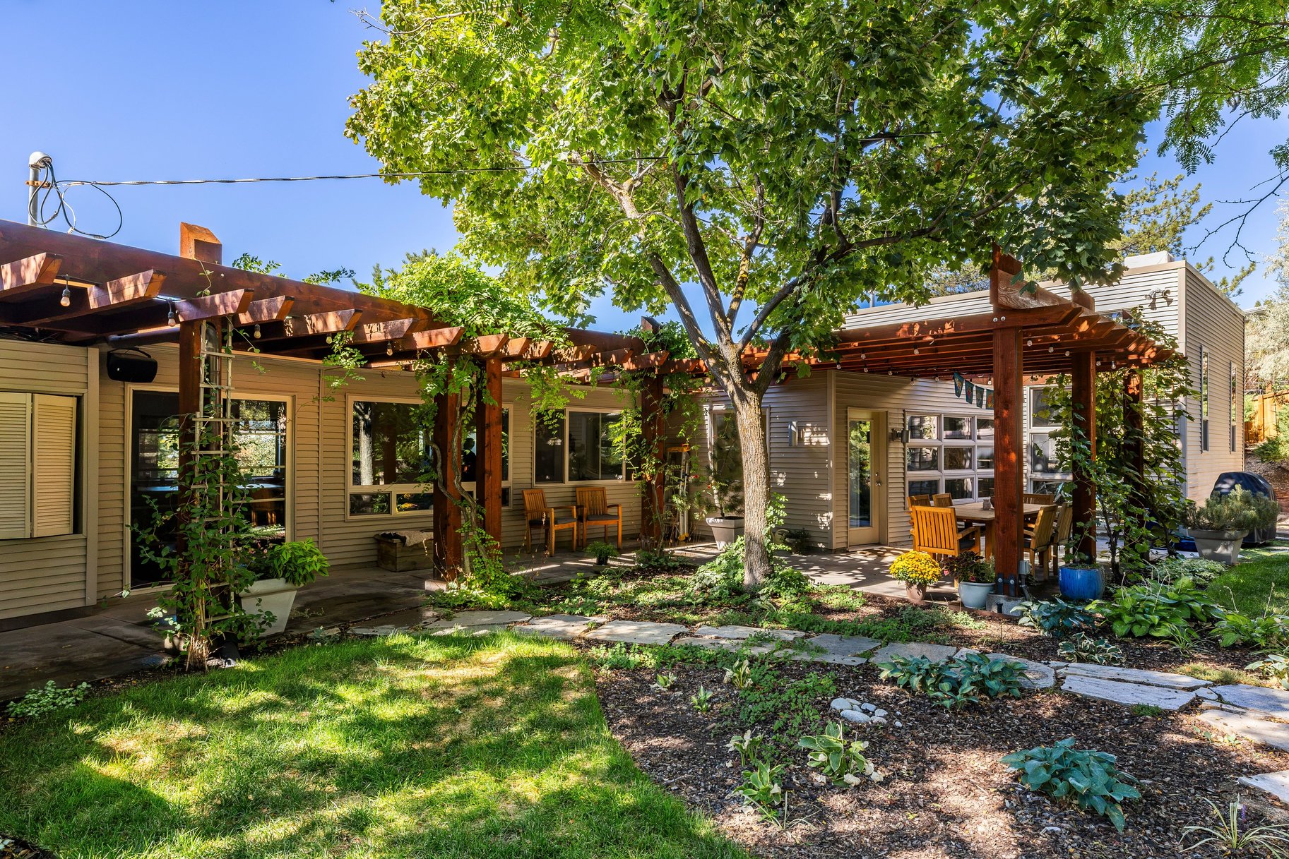  An Elegance Mid-Century Modern Home High in the Avenues - 物件實景