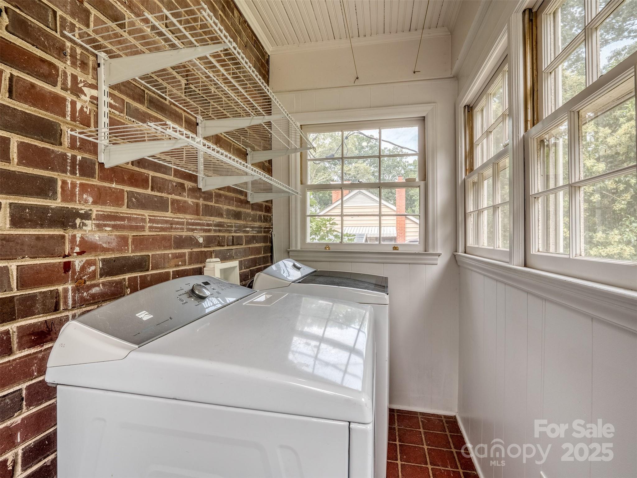 Charlotte, North Carolina, 28205, United States, 4 Bedrooms Bedrooms, ,1 BathroomBathrooms,Residential,For Sale,1933386