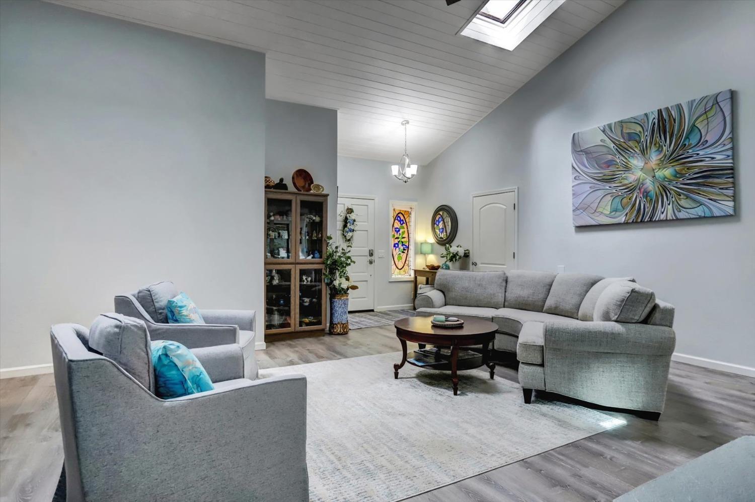 Grass Valley, California, 95949, United States, 3 Bedrooms Bedrooms, ,3 BathroomsBathrooms,Residential,For Sale,1754358