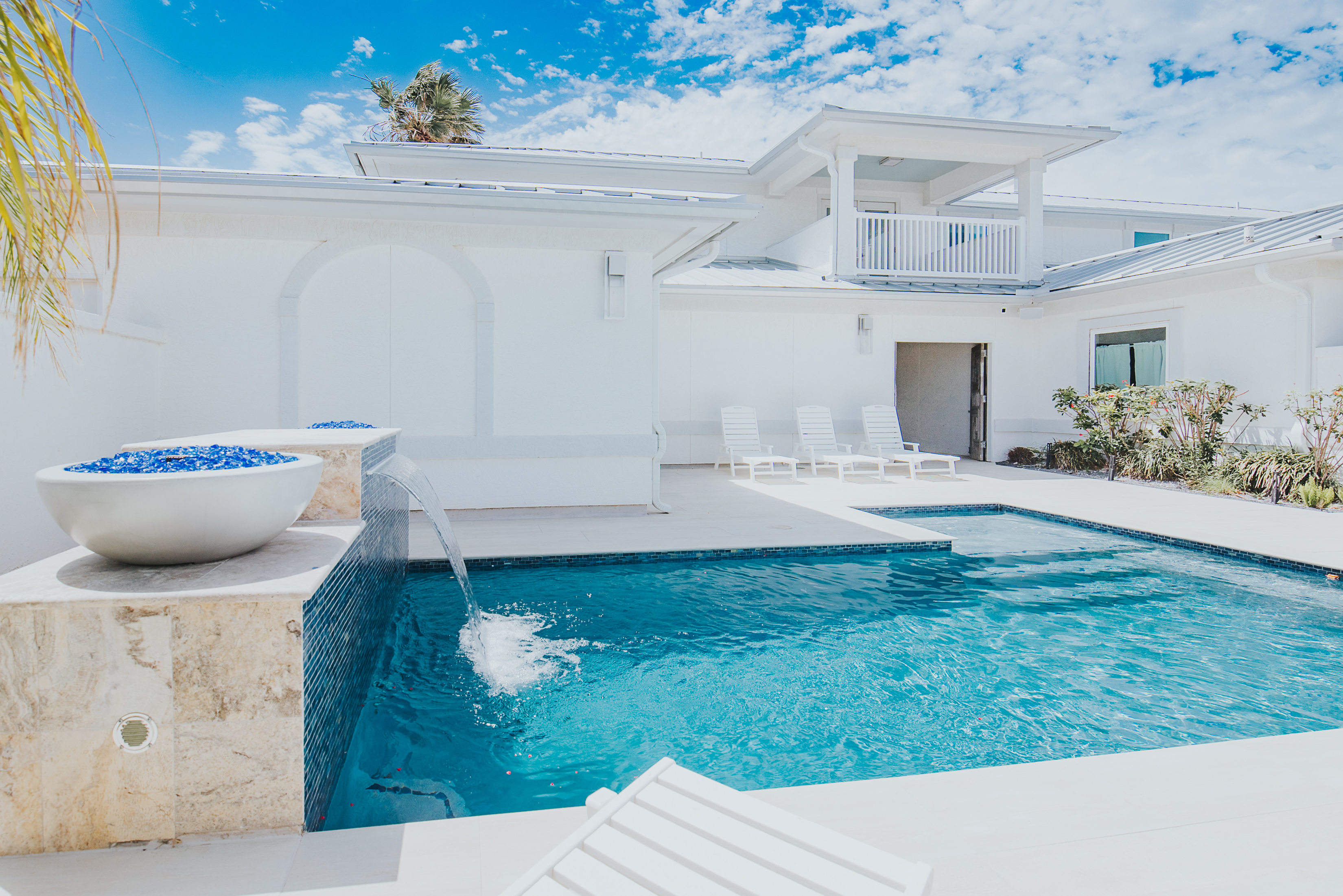  Canal-Front Estate in Island Moorings - 物件實景