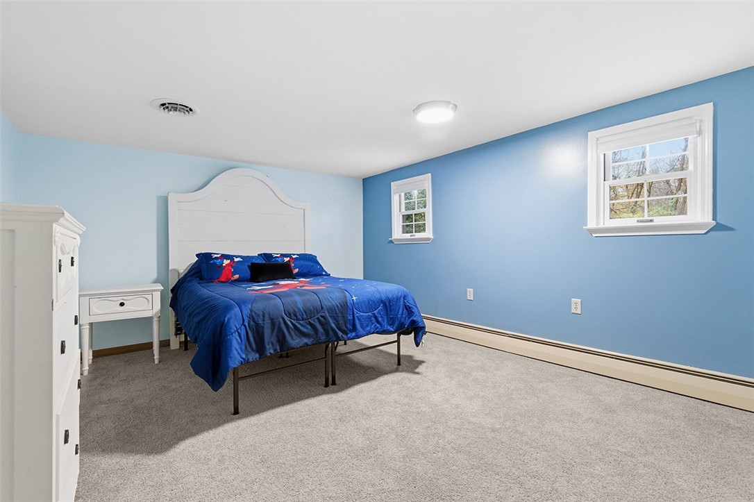 Robinson Twp, Pennsylvania, 15108, United States, 4 Bedrooms Bedrooms, ,5 BathroomsBathrooms,Residential,For Sale,1997080