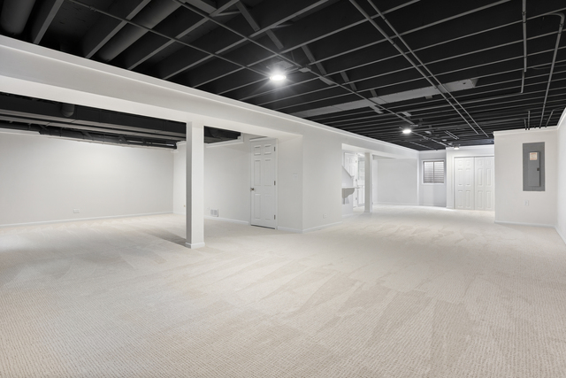 Lake in the Hills, Illinois, 60156, United States, 4 Bedrooms Bedrooms, ,3 BathroomsBathrooms,Residential,For Sale,1987015