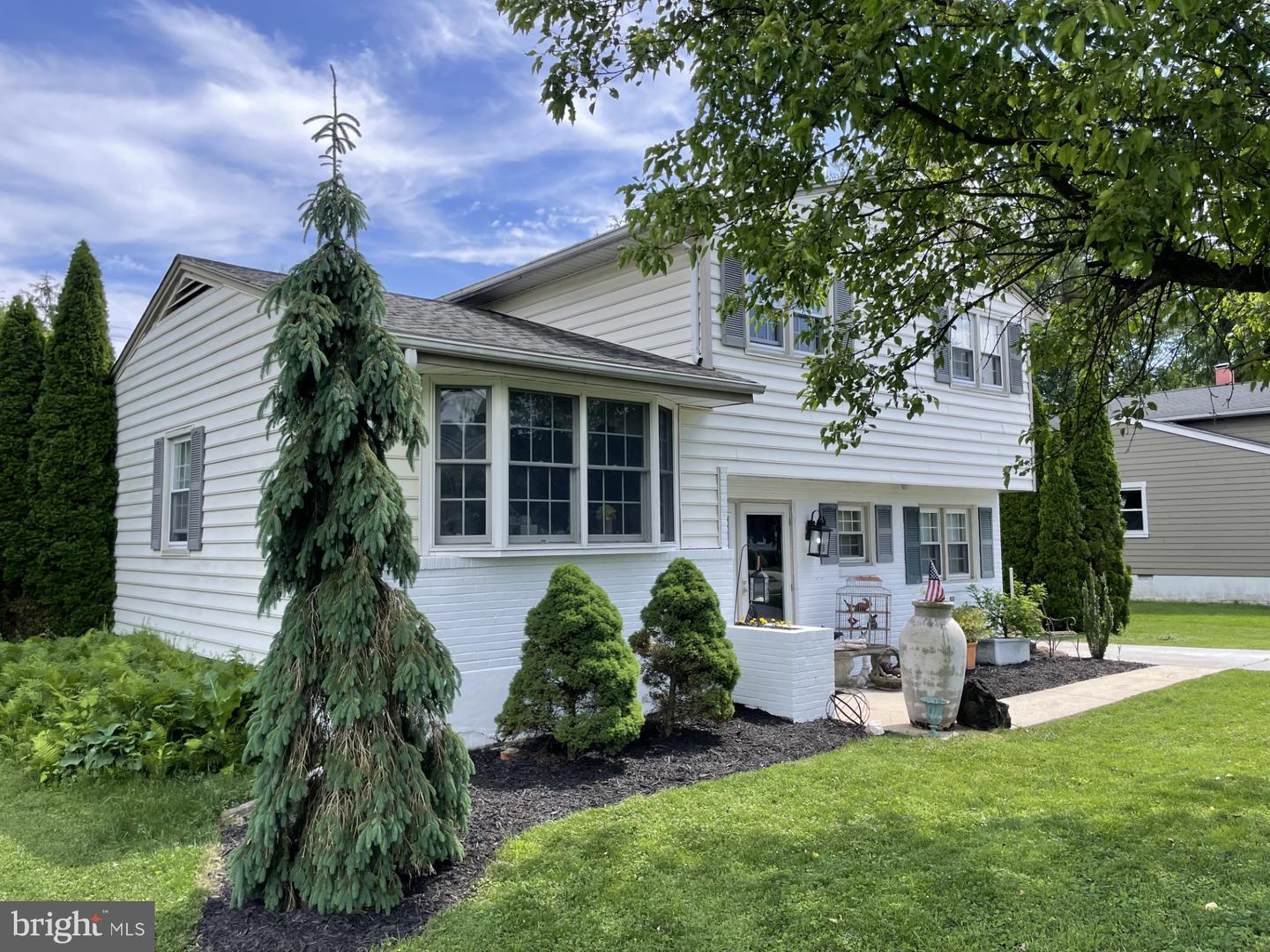 Lutherville Timonium, Maryland, 21093, United States, 3 Bedrooms Bedrooms, ,3 BathroomsBathrooms,Residential,For Sale,1941874