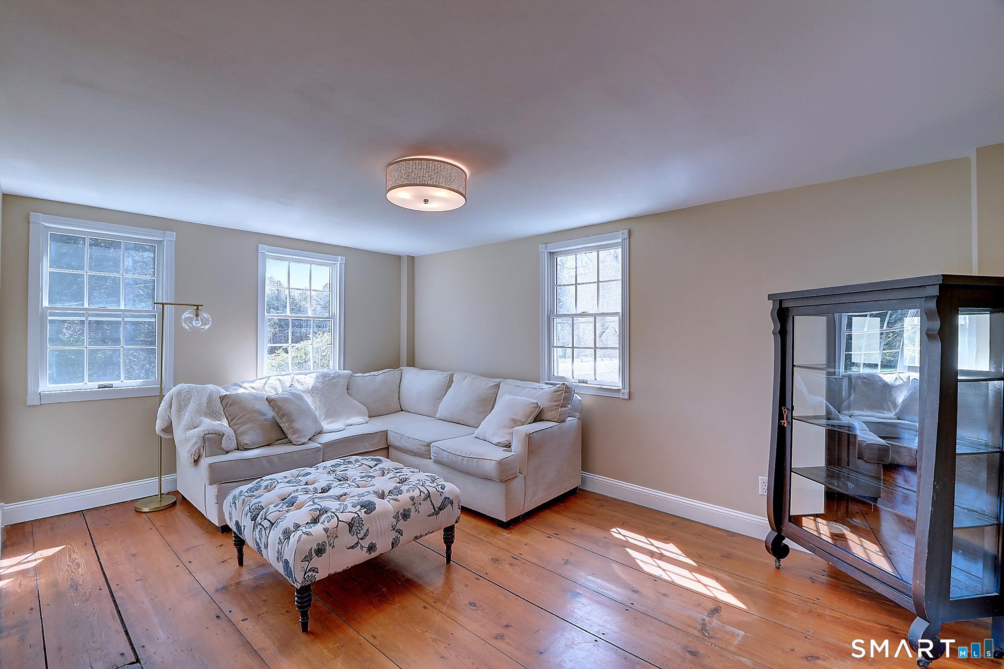 223, Connecticut, 06035, United States, 4 Bedrooms Bedrooms, ,3 BathroomsBathrooms,Residential,For Sale,2042939