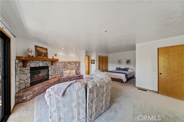 Crestline, California, 92325, United States, 3 Bedrooms Bedrooms, ,2 BathroomsBathrooms,Residential,For Sale,1981429