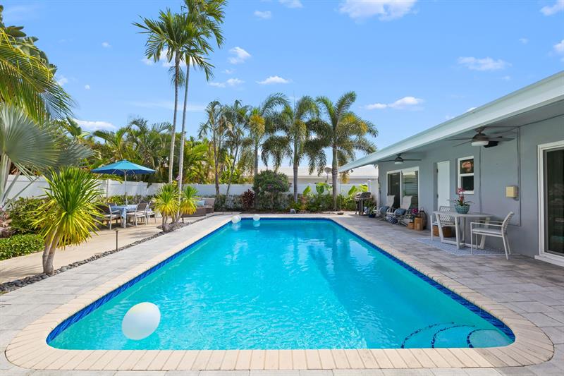 Lighthouse Point, Florida, 33064, United States, 3 Bedrooms Bedrooms, ,3 BathroomsBathrooms,Residential,For Sale,1941022