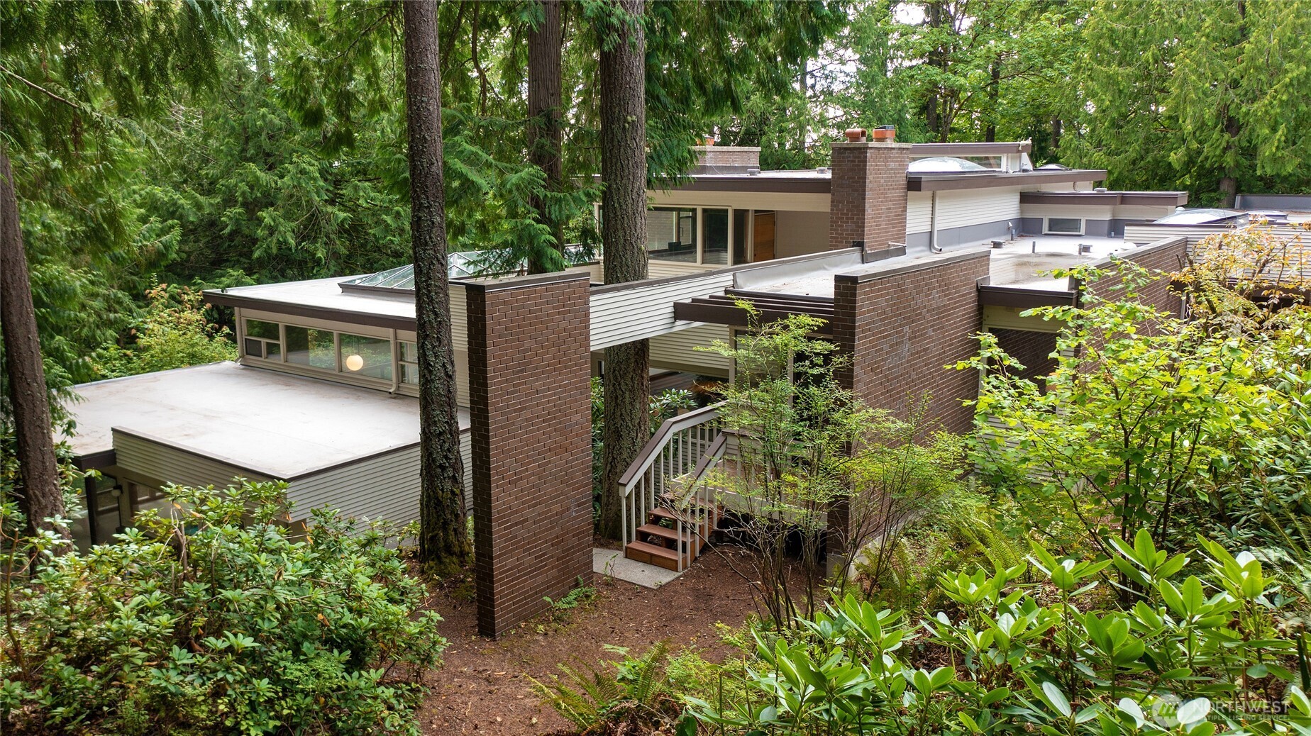 Renton, Washington, 98059, United States, 5 Bedrooms Bedrooms, ,4 BathroomsBathrooms,Residential,For Sale,1925920