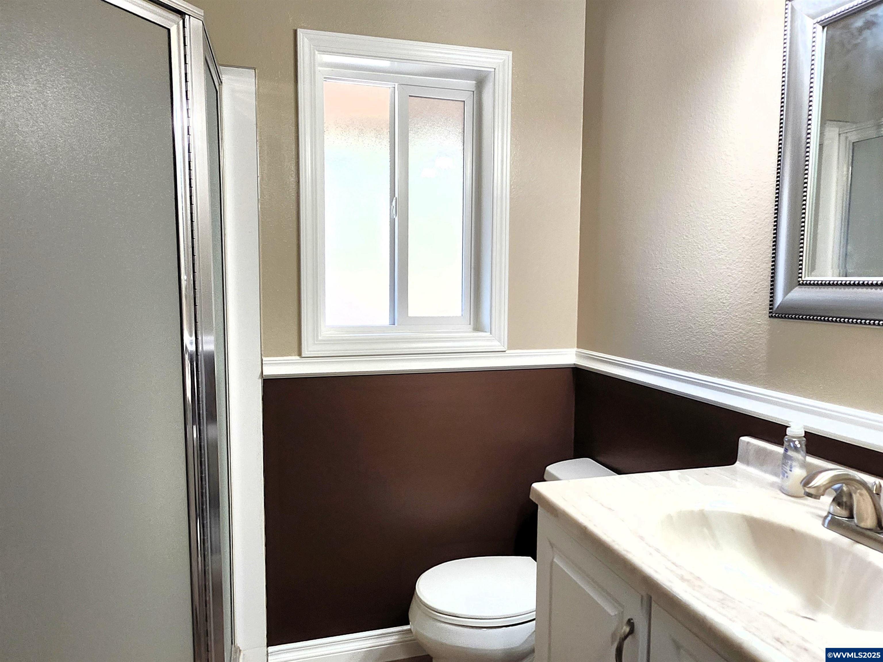 Salem, Oregon, 97304, United States, 4 Bedrooms Bedrooms, ,3 BathroomsBathrooms,Residential,For Sale,1906579
