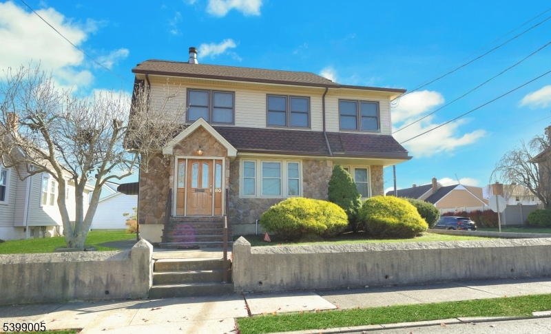 Totowa Boro, New Jersey, 07512, United States, 3 Bedrooms Bedrooms, ,1 BathroomBathrooms,Residential,For Sale,1999584