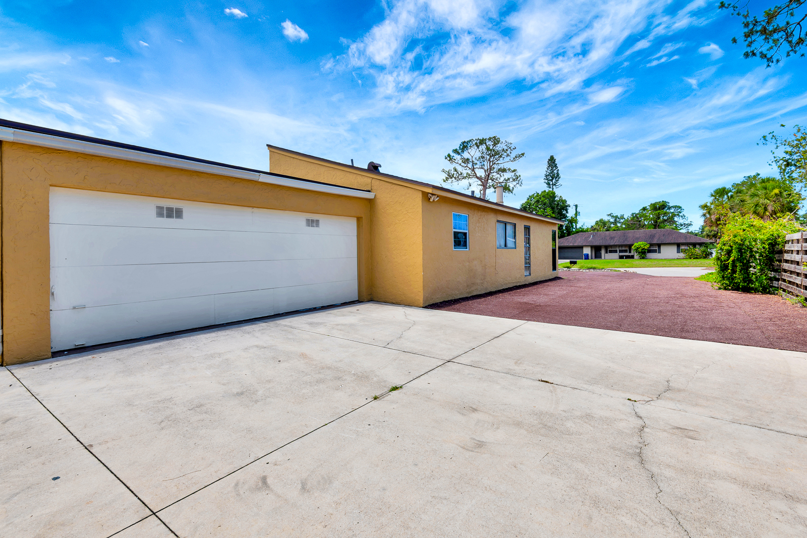 Sarasota, Florida, 34231, United States, 4 Bedrooms Bedrooms, ,2 BathroomsBathrooms,Residential,For Sale,1981224