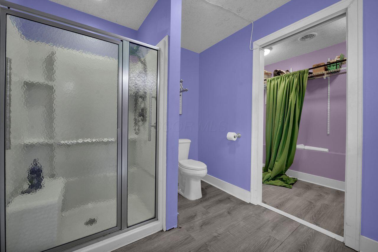 Granville, Ohio, 43023, United States, 5 Bedrooms Bedrooms, ,3 BathroomsBathrooms,Residential,For Sale,1970810