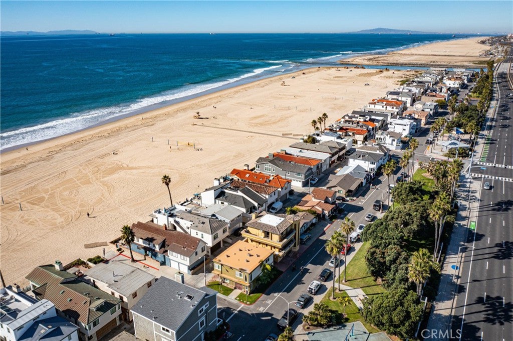 Newport Beach, California, 92663, United States, 3 Bedrooms Bedrooms, ,2 BathroomsBathrooms,Residential,For Sale,2001553