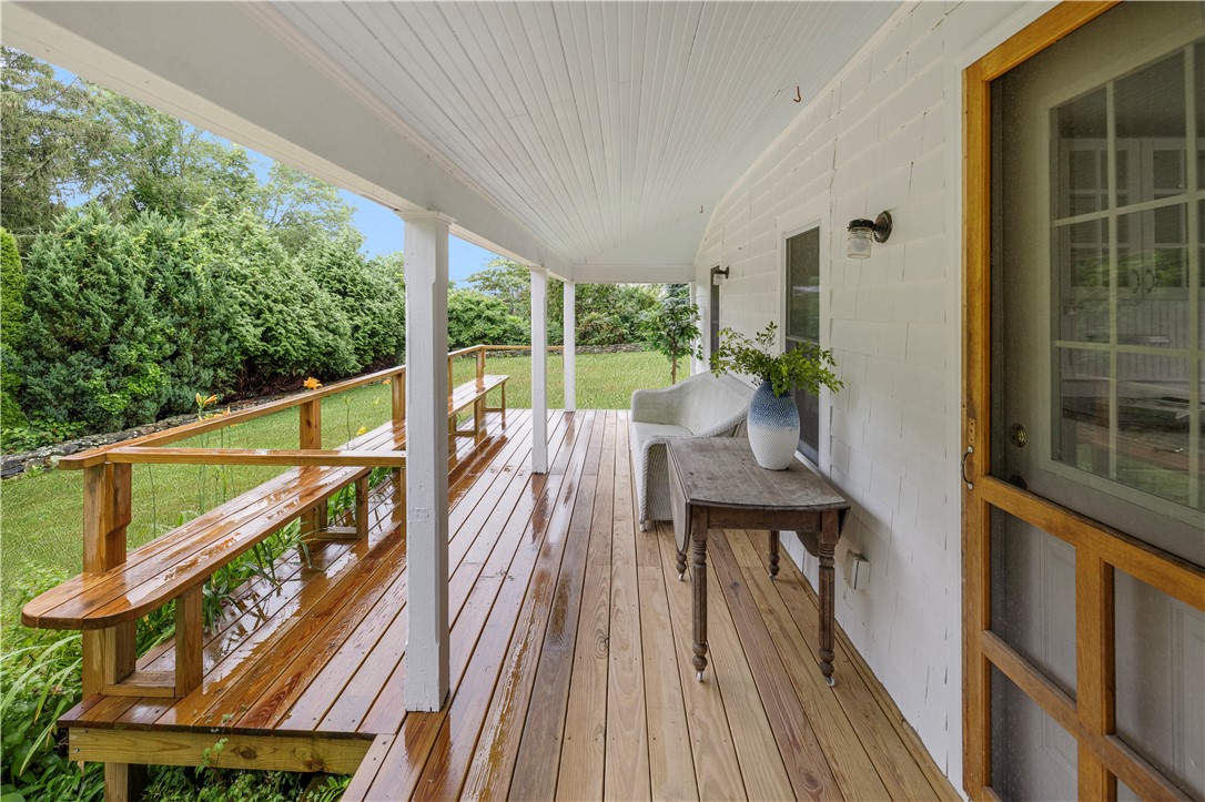 North Kingstown, Rhode Island, 02874, United States, 3 Bedrooms Bedrooms, ,2 BathroomsBathrooms,Residential,For Sale,1895355