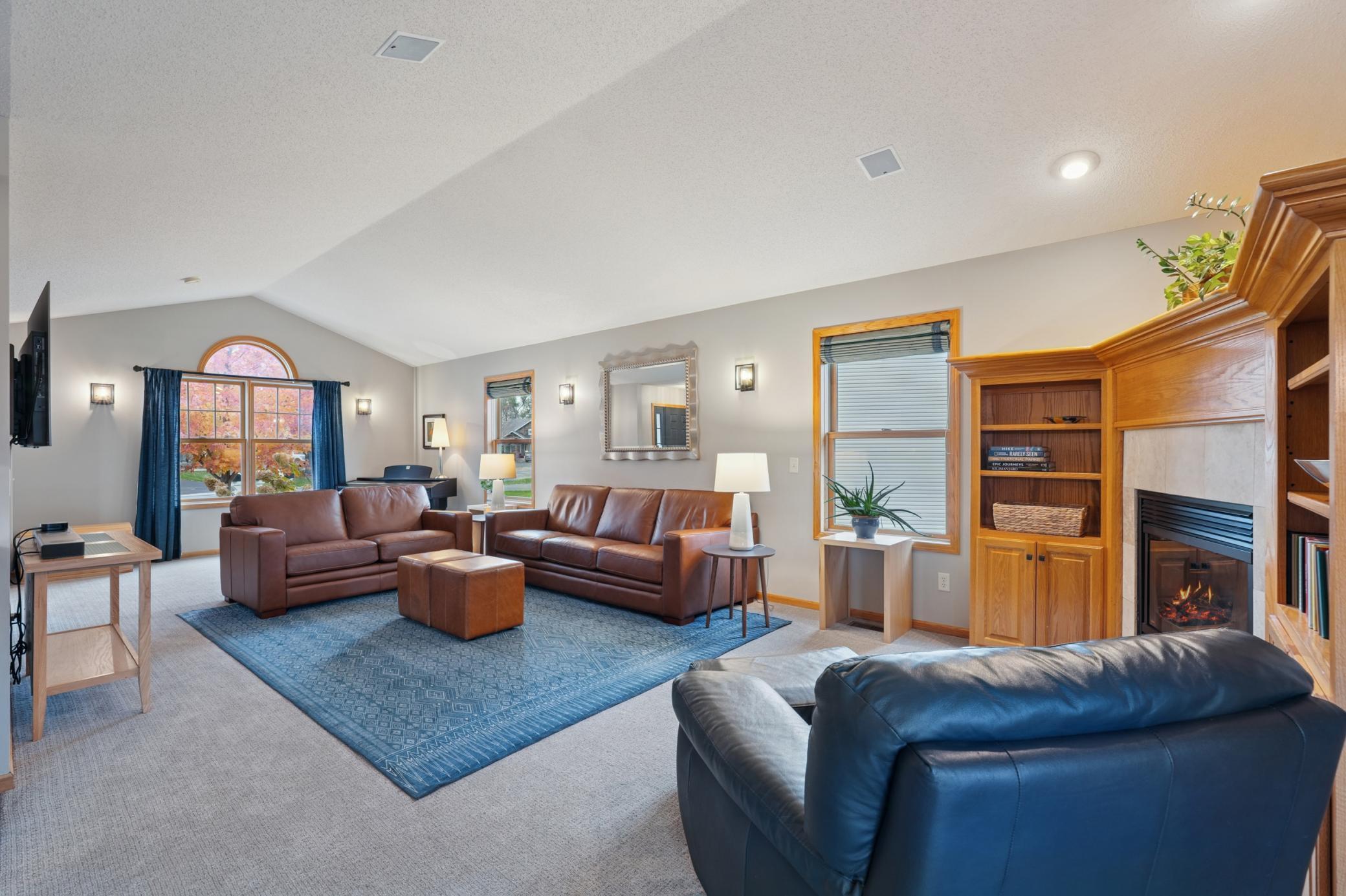 Hudson, Wisconsin, 54016, United States, 5 Bedrooms Bedrooms, ,3 BathroomsBathrooms,Residential,For Sale,1989559