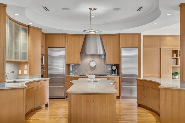 Brookline, Massachusetts, 02445, United States, 3 Bedrooms Bedrooms, ,4 BathroomsBathrooms,Residential,For Sale,1745754