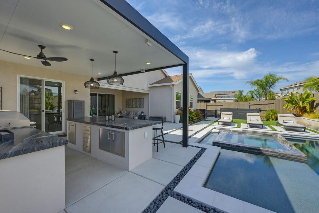 Roseville, California, 95747, United States, 4 Bedrooms Bedrooms, ,4 BathroomsBathrooms,Residential,For Sale,1927249