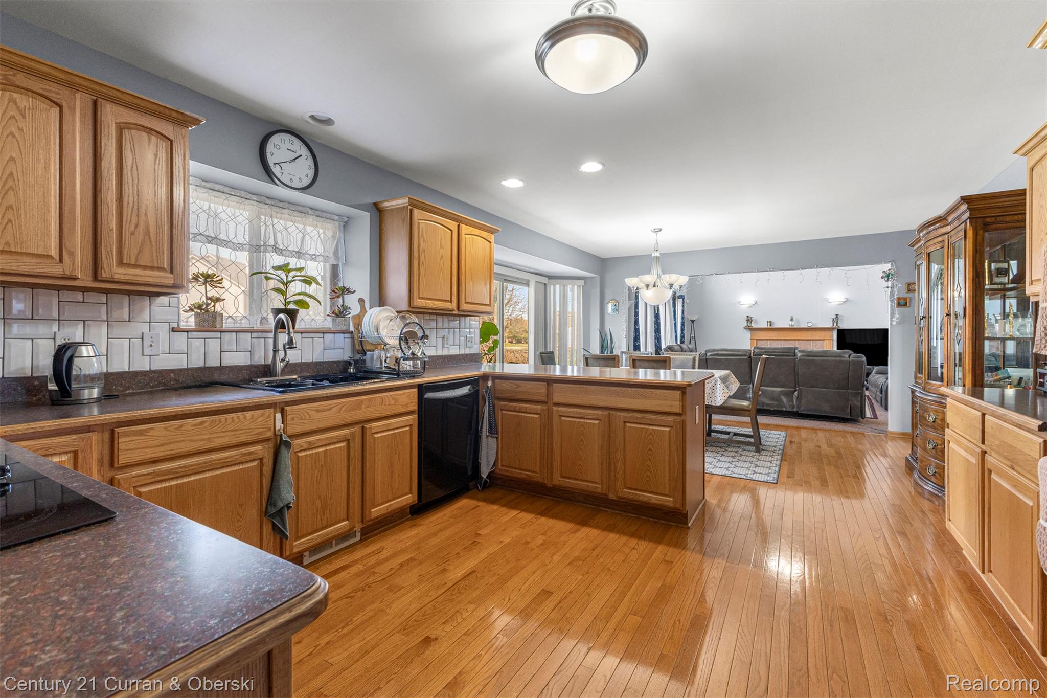 Taylor, Michigan, 48180, United States, 4 Bedrooms Bedrooms, ,4 BathroomsBathrooms,Residential,For Sale,2035843