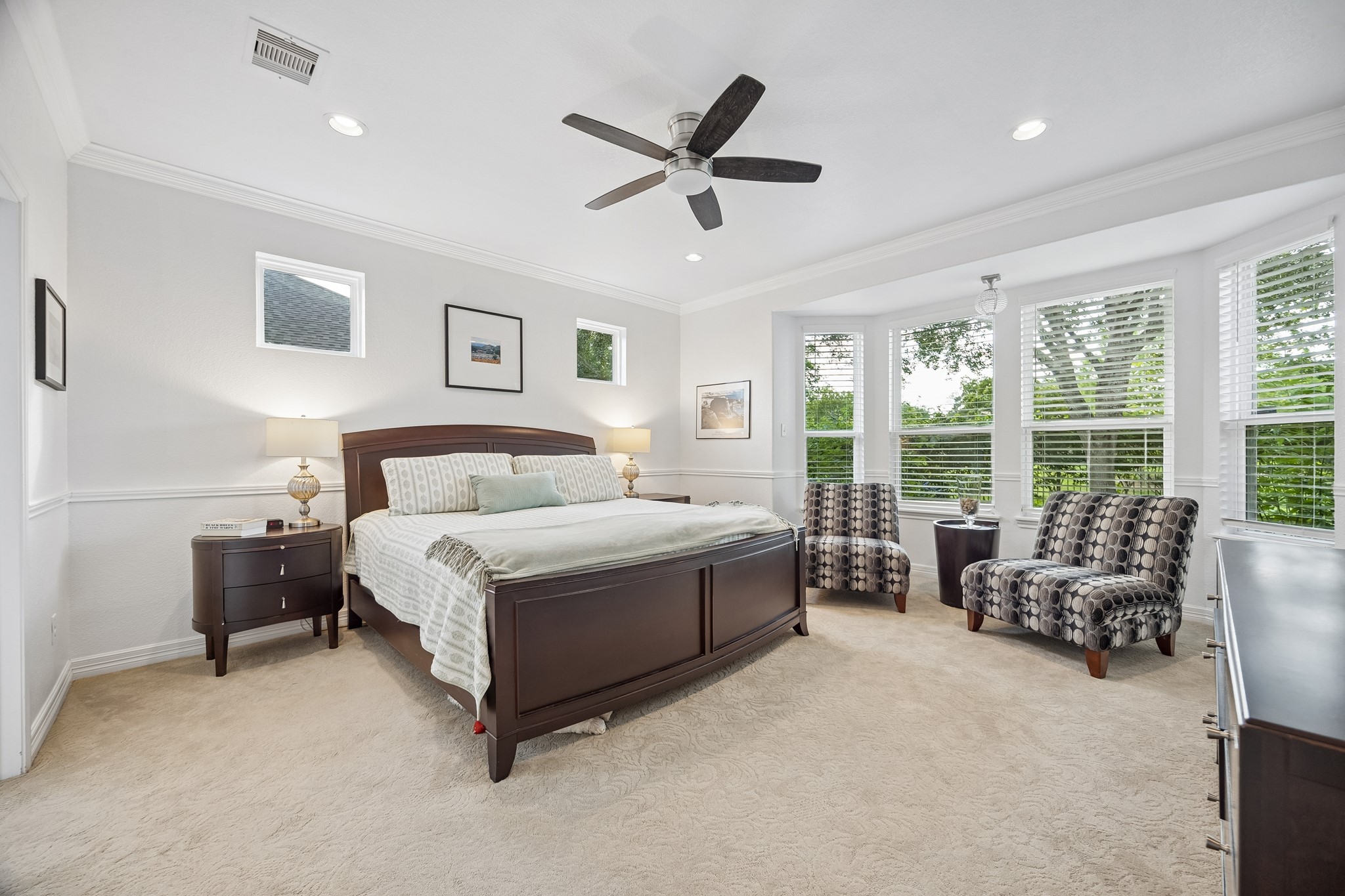  3102 London Lane - 物件實景
