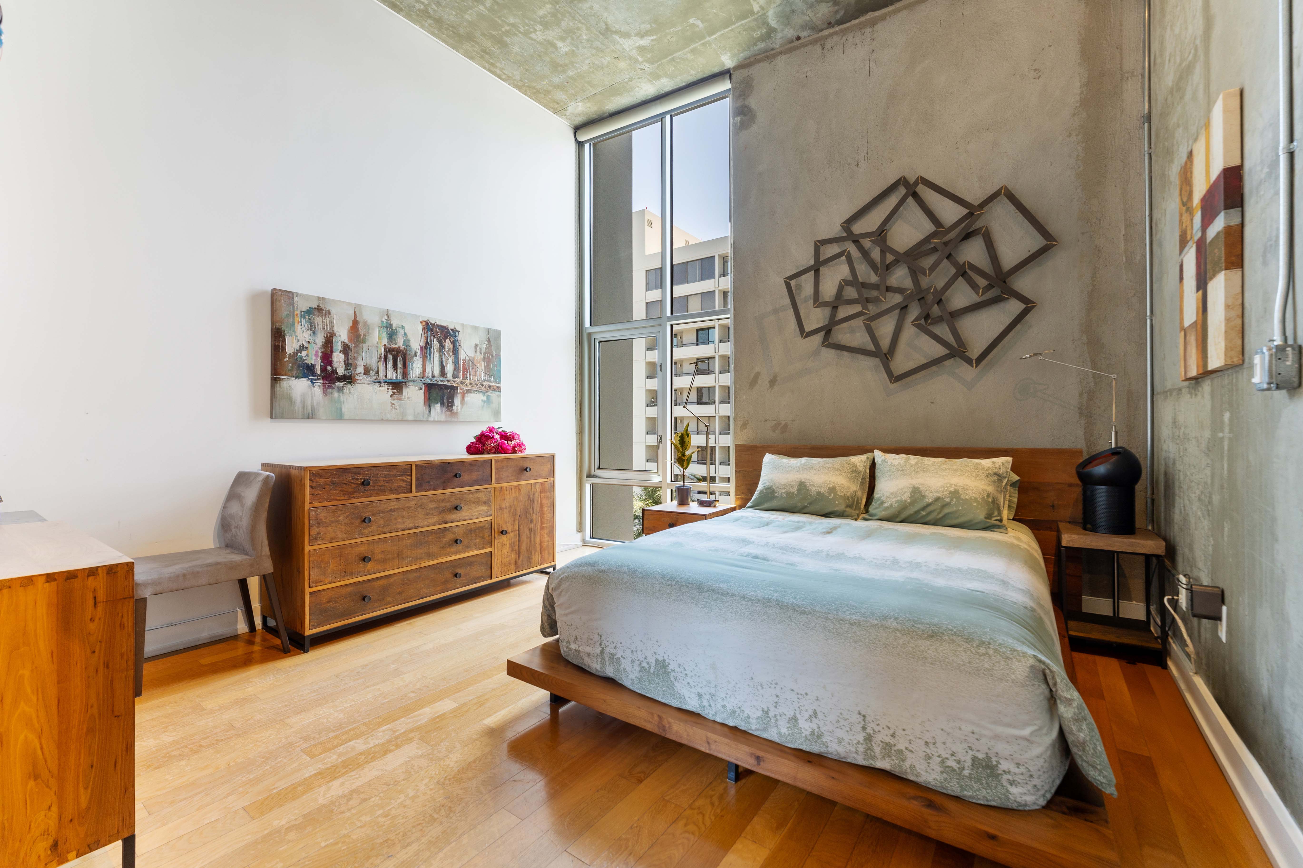 Los Angeles, California, 90015, United States, 2 Bedrooms Bedrooms, ,2 BathroomsBathrooms,Residential,For Sale,1879277