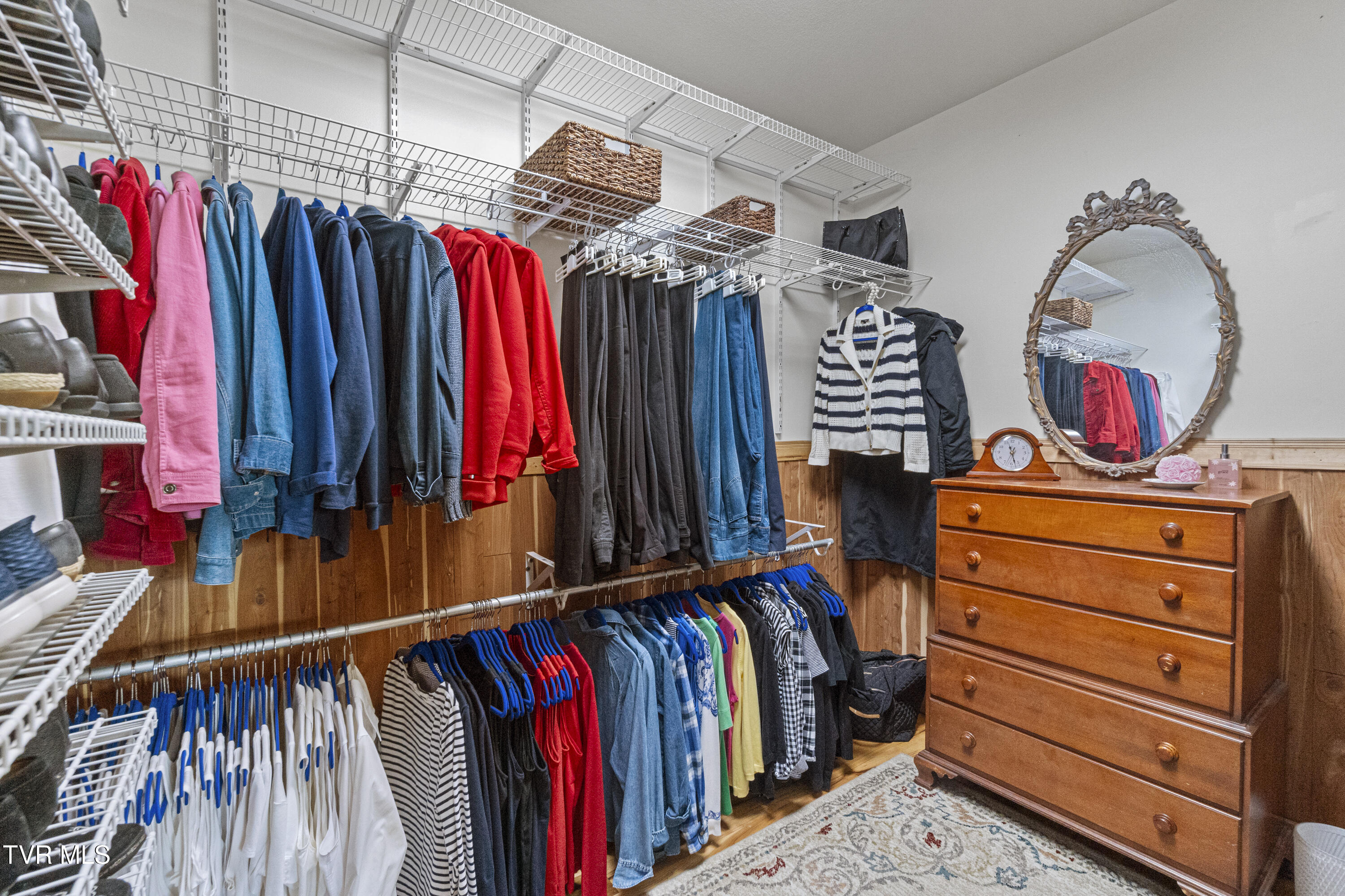 Parrottsville, Tennessee, 37843, United States, 5 Bedrooms Bedrooms, ,4 BathroomsBathrooms,Residential,For Sale,2005757