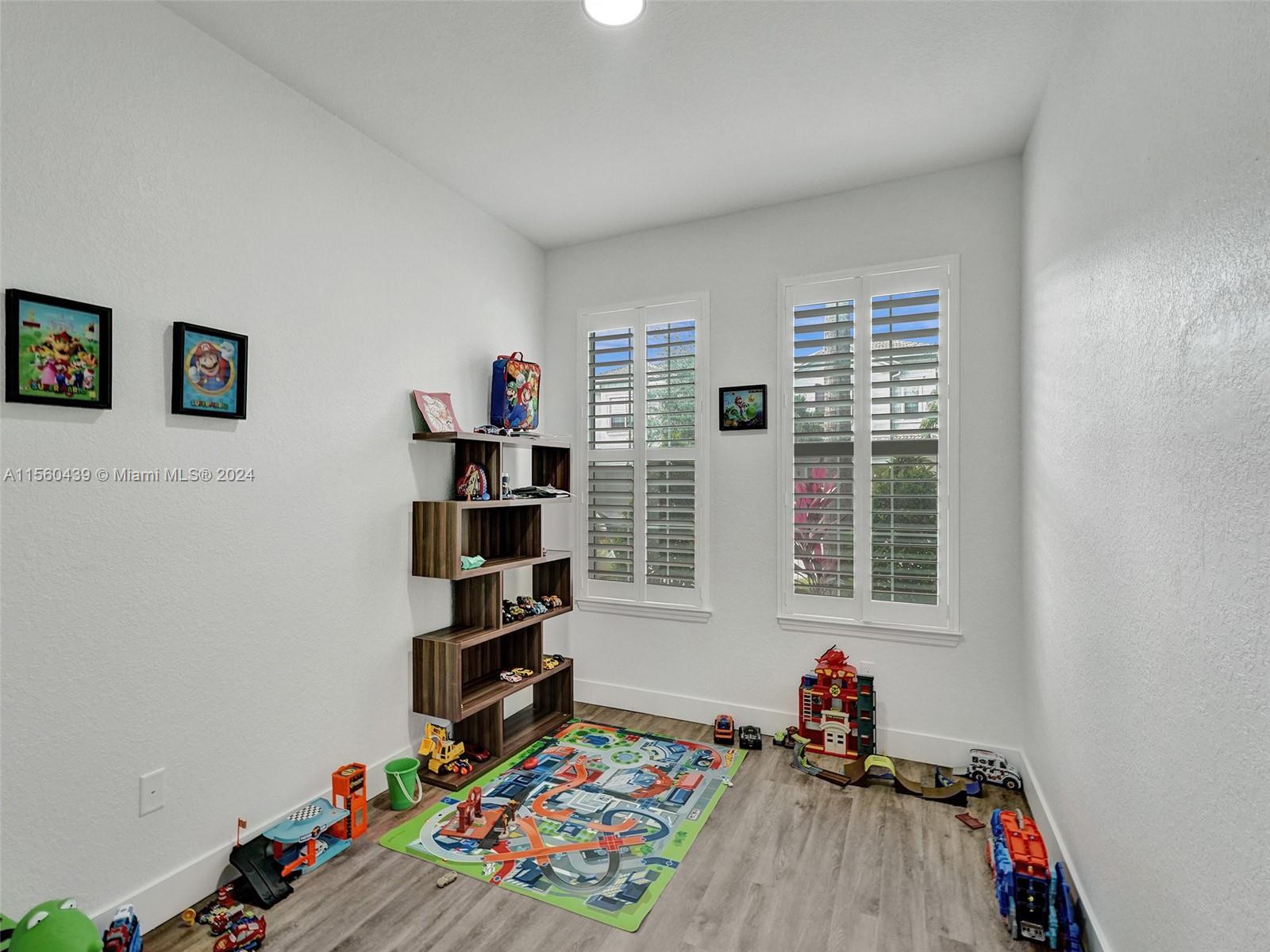 4334 Large Leaf Ln, Hollywood, Florida, 33021, United States, 6 Bedrooms Bedrooms, ,4 BathroomsBathrooms,Residential,For Sale,4334 Large Leaf Ln,1500872