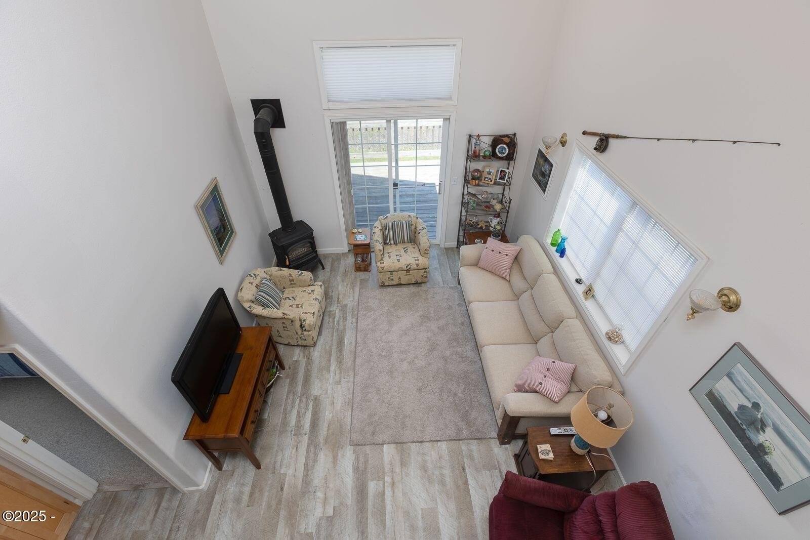 Lincoln City, Oregon, 97367, United States, 2 Bedrooms Bedrooms, ,Residential,For Sale,1890643
