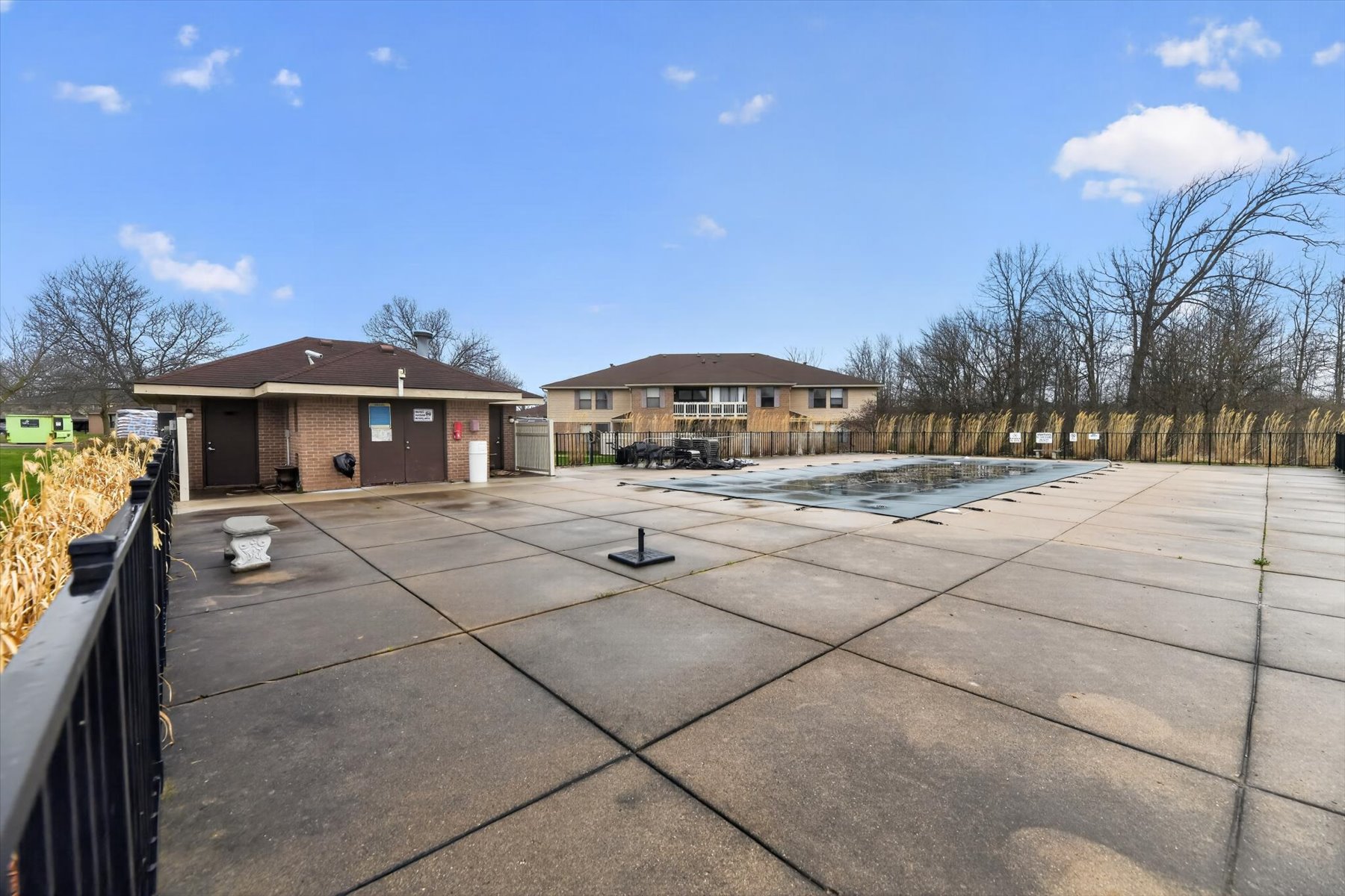  South Lyon - 物件實景