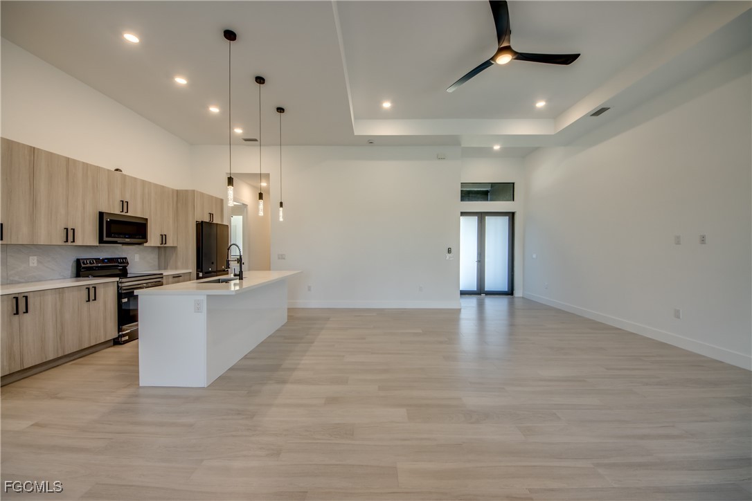 Cape Coral, Florida, 33993, United States, 4 Bedrooms Bedrooms, ,3 BathroomsBathrooms,Residential,For Sale,1983002