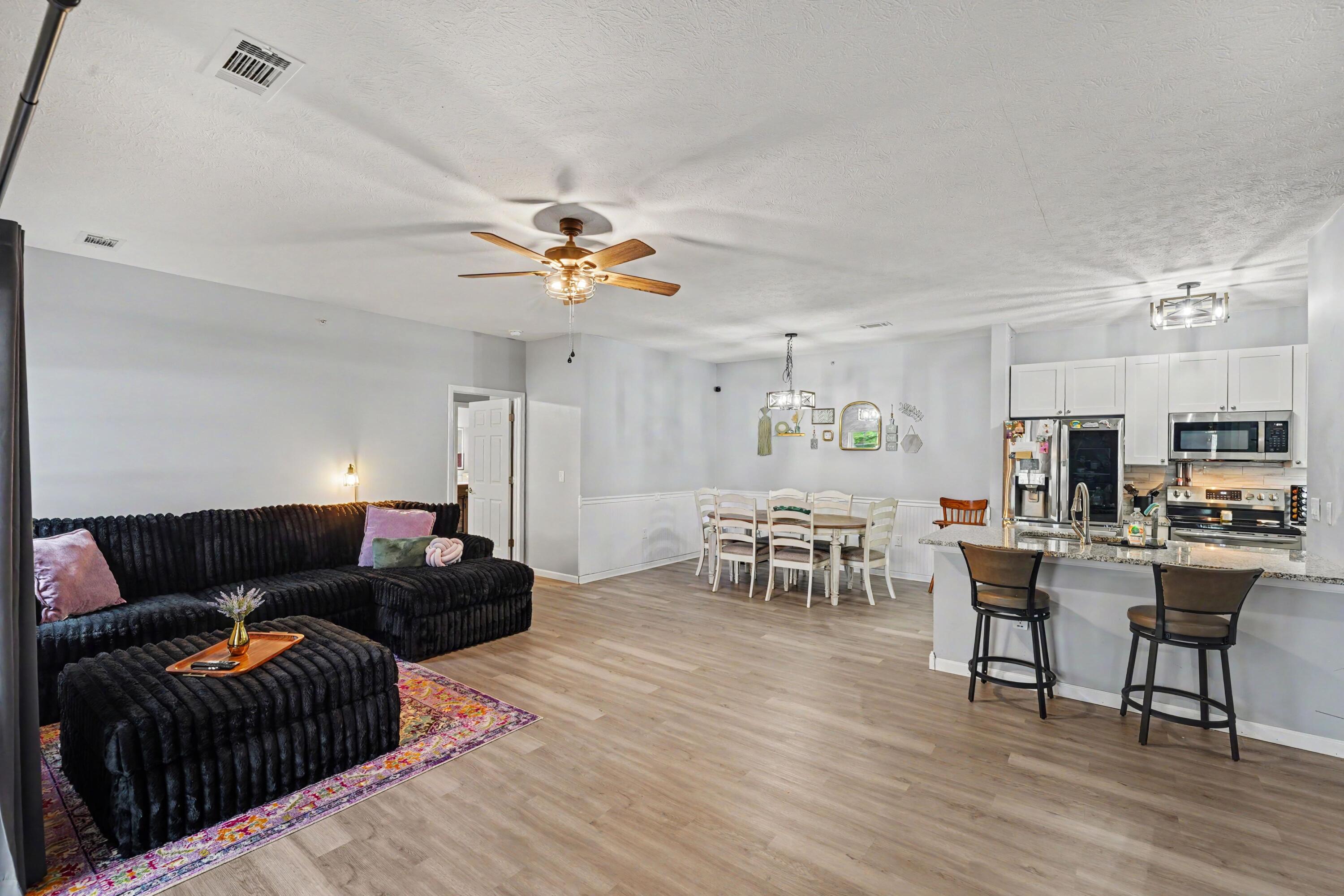 Saddlebrook Ln, Florence, KY 41042 #1