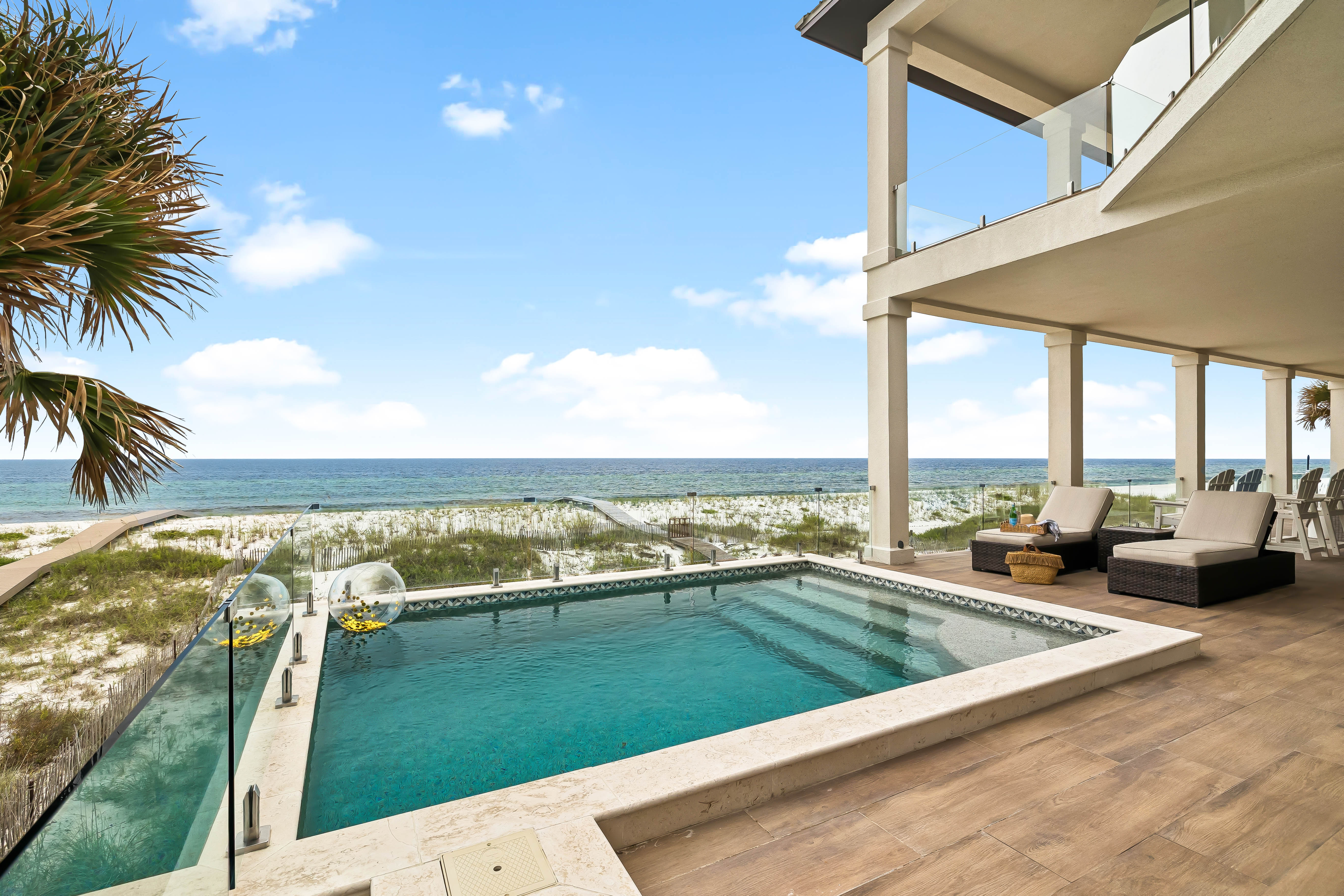  A New Benchmark for Luxury on Navarre Beach - 物件實景