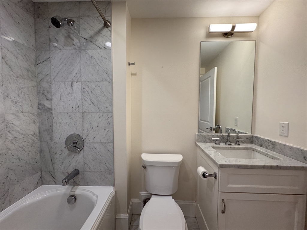 Boston, Massachusetts, 02129, United States, 3 Bedrooms Bedrooms, ,3 BathroomsBathrooms,Residential,For Sale,1883485