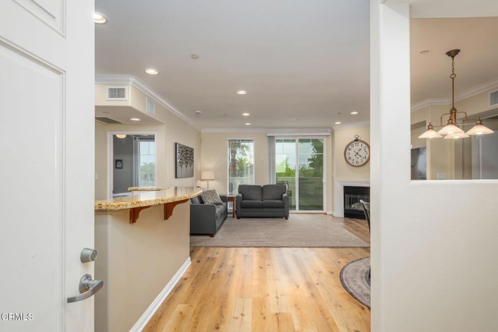 Oxnard, California, 93035, United States, 2 Bedrooms Bedrooms, ,3 BathroomsBathrooms,Residential,For Sale,1982158