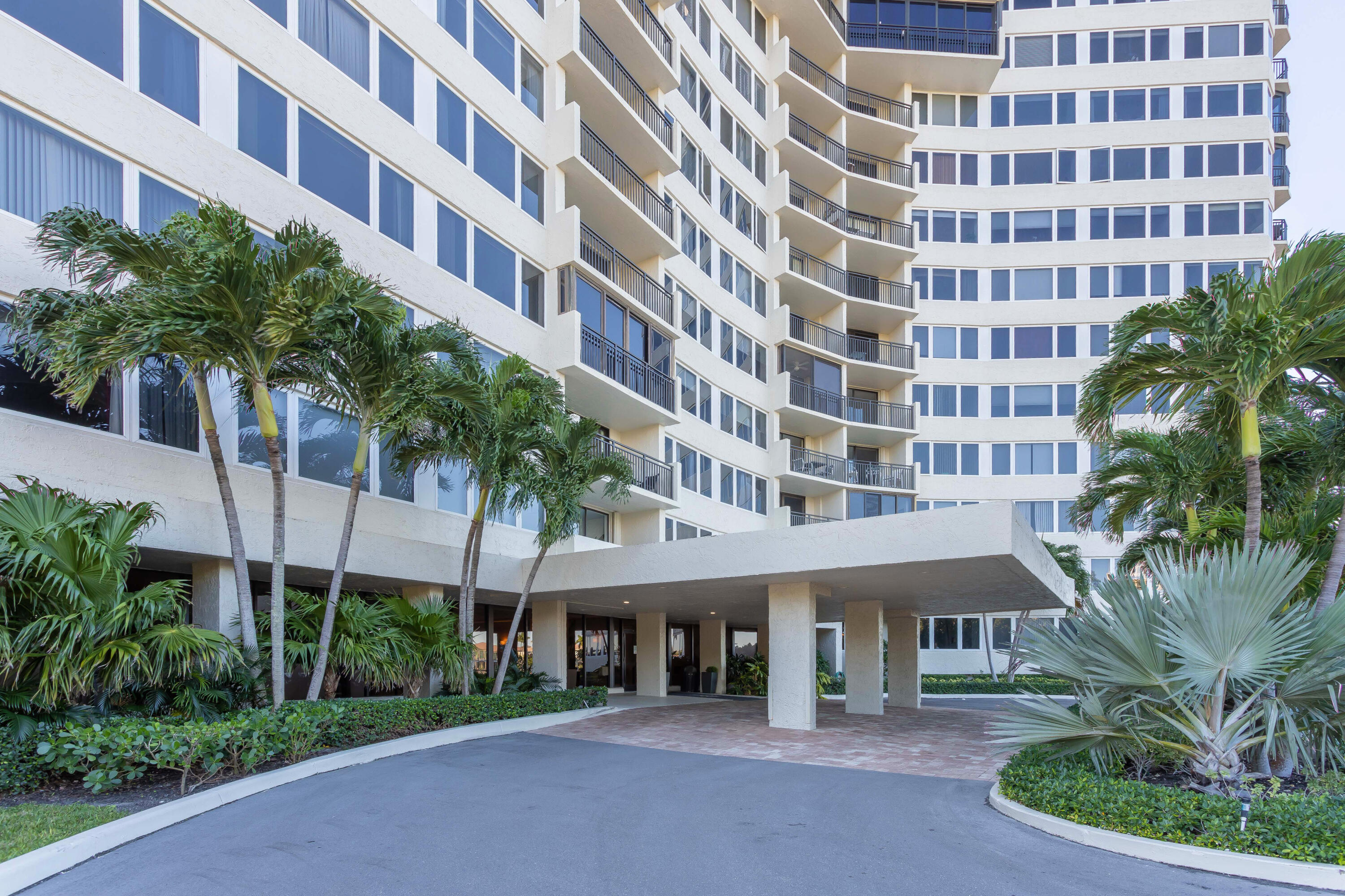 Highland Beach, Florida, 33487, United States, 1 Bedroom Bedrooms, ,2 BathroomsBathrooms,Residential,For Sale,1729334