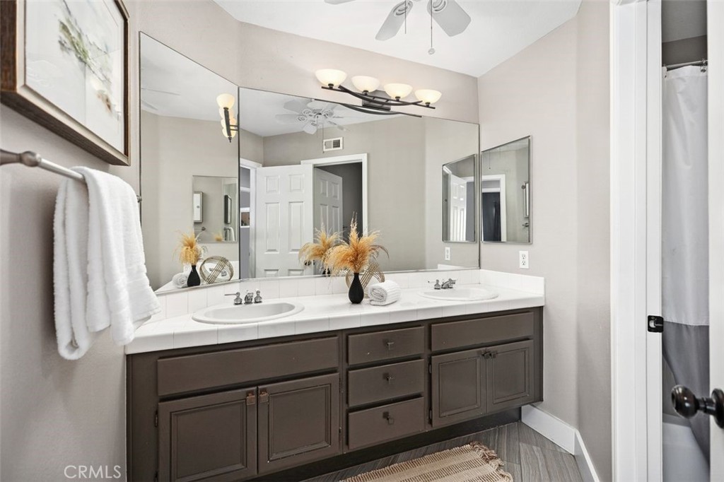 Rancho Santa Margarita, California, 92679, United States, 4 Bedrooms Bedrooms, ,3 BathroomsBathrooms,Residential,For Sale,1989734