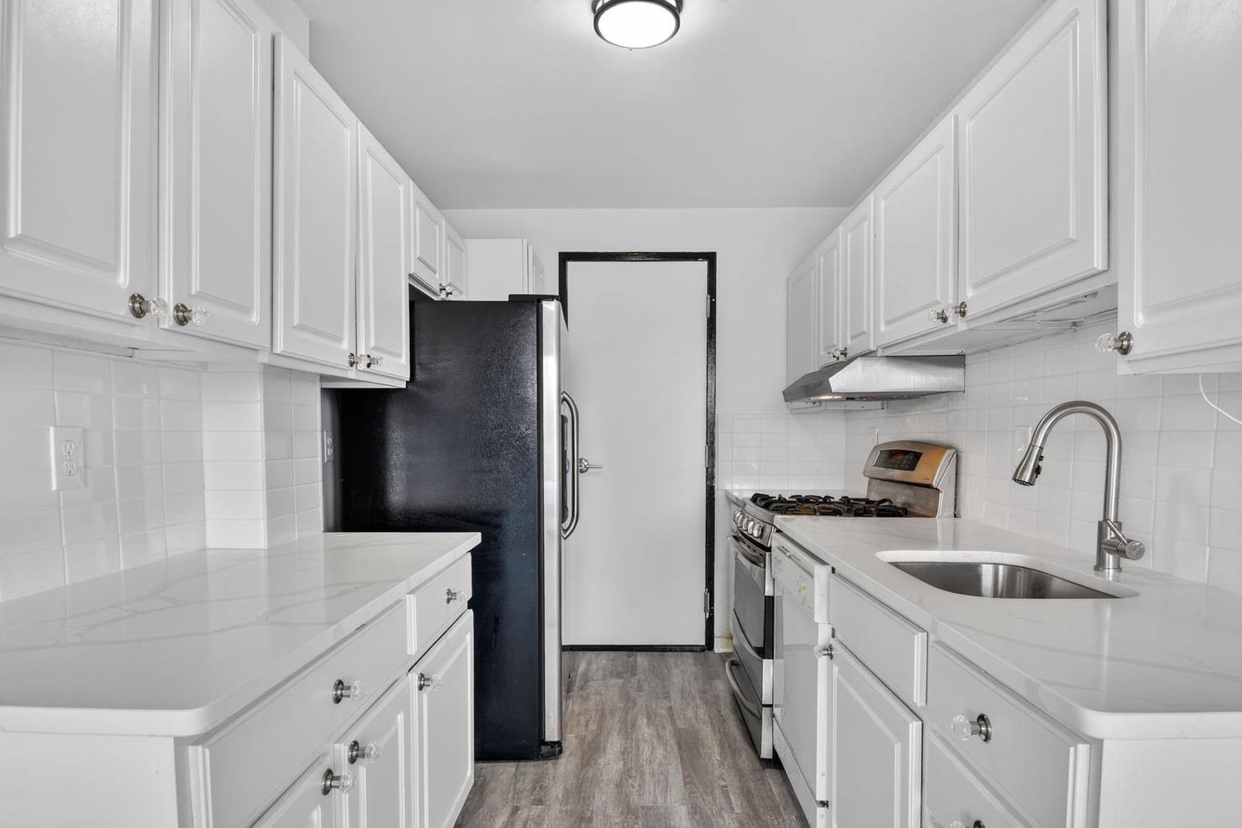  10201 Grosvenor Place, Rockville, MD, 20852 - 物件實景