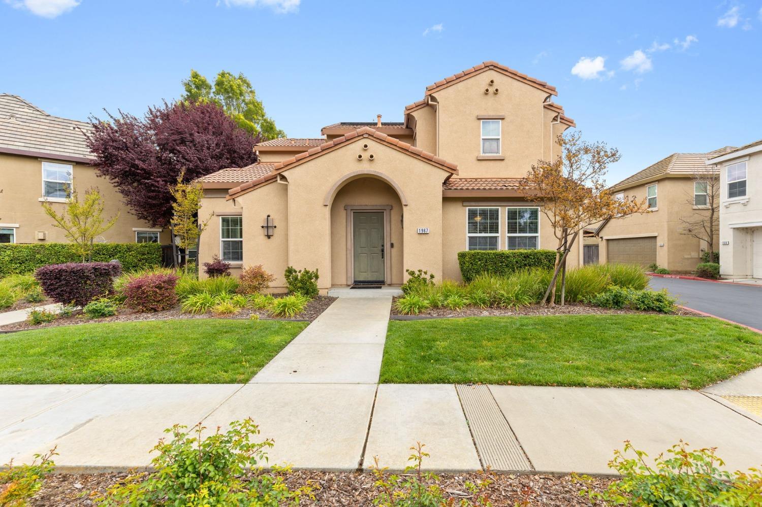 Woodland, California, 95776, United States, 3 Bedrooms Bedrooms, ,3 BathroomsBathrooms,Residential,For Sale,1910654
