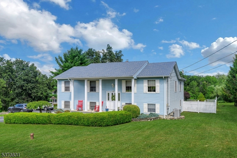 Frankford Twp., New Jersey, 07826, United States, 4 Bedrooms Bedrooms, ,4 BathroomsBathrooms,Residential,For Sale,1901046