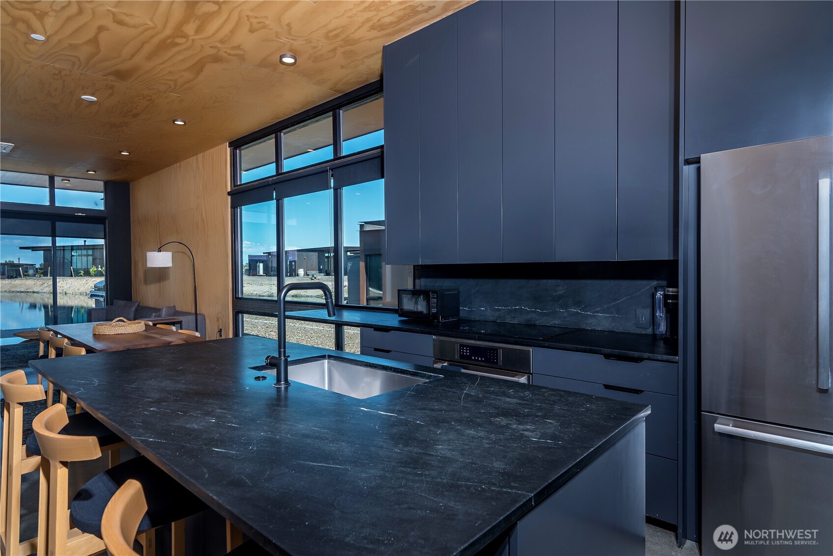 Quincy, Washington, 98848, United States, 2 Bedrooms Bedrooms, ,1 BathroomBathrooms,Residential,For Sale,2003117