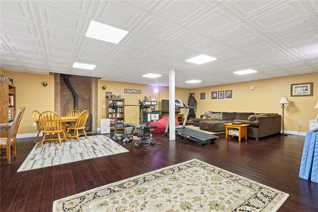 Dogpatch, Arkansas, 72648, United States, 3 Bedrooms Bedrooms, ,3 BathroomsBathrooms,Residential,For Sale,1958320