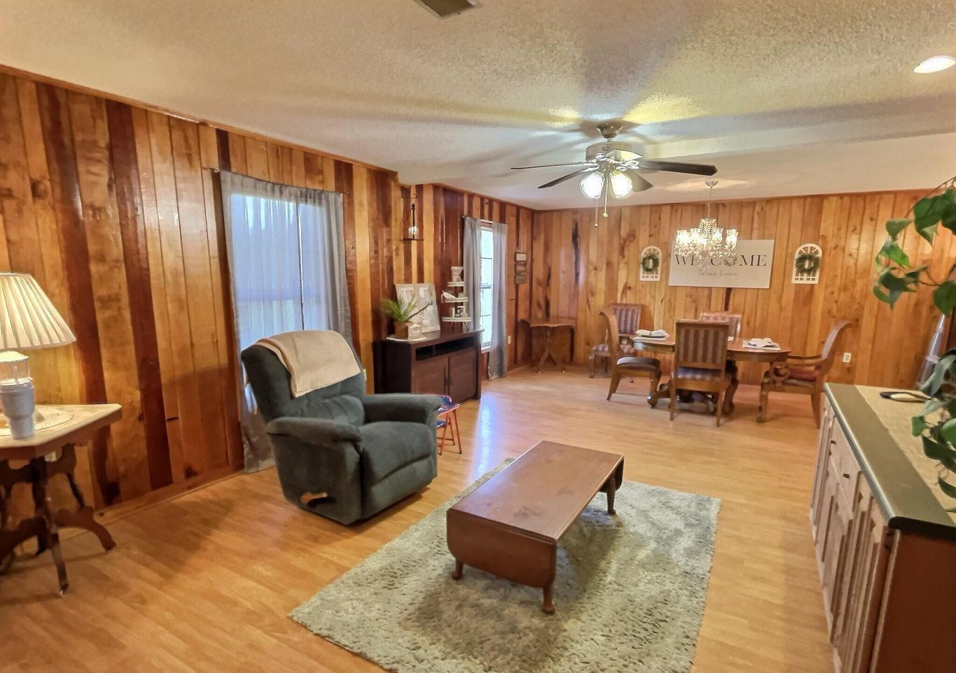 Palatka, Florida, 32177, United States, 4 Bedrooms Bedrooms, ,3 BathroomsBathrooms,Residential,For Sale,1898864